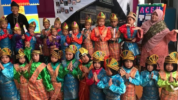Pakaian adat sebagai seragam sekolah. (Foto: Instagram/pakaianadat.id)