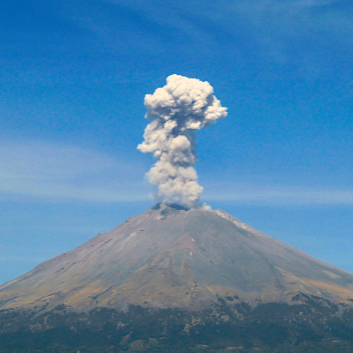 ilustrasi (foto canva) Erupsi Gunung Terpaksa Penutupan Bandara Sam Ratulangi