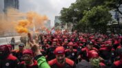 aksi demo buruh