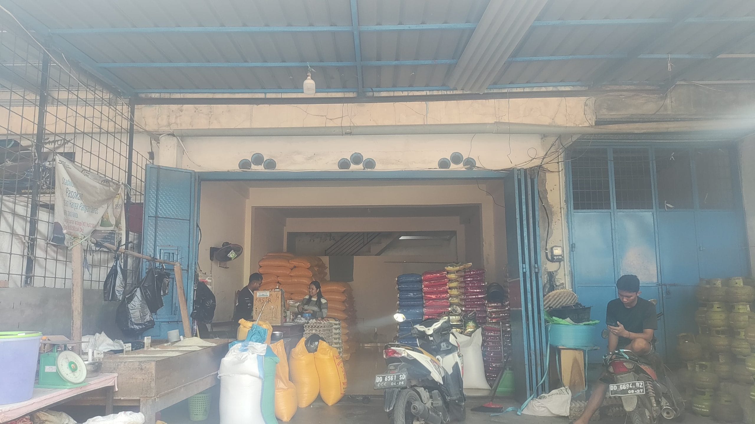 pedagang beras