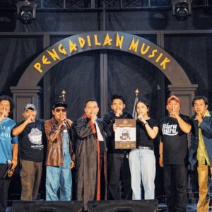 Biru Baru Tuntaskan Bedah Karya di DCDC Pengadilan Musik ke-66